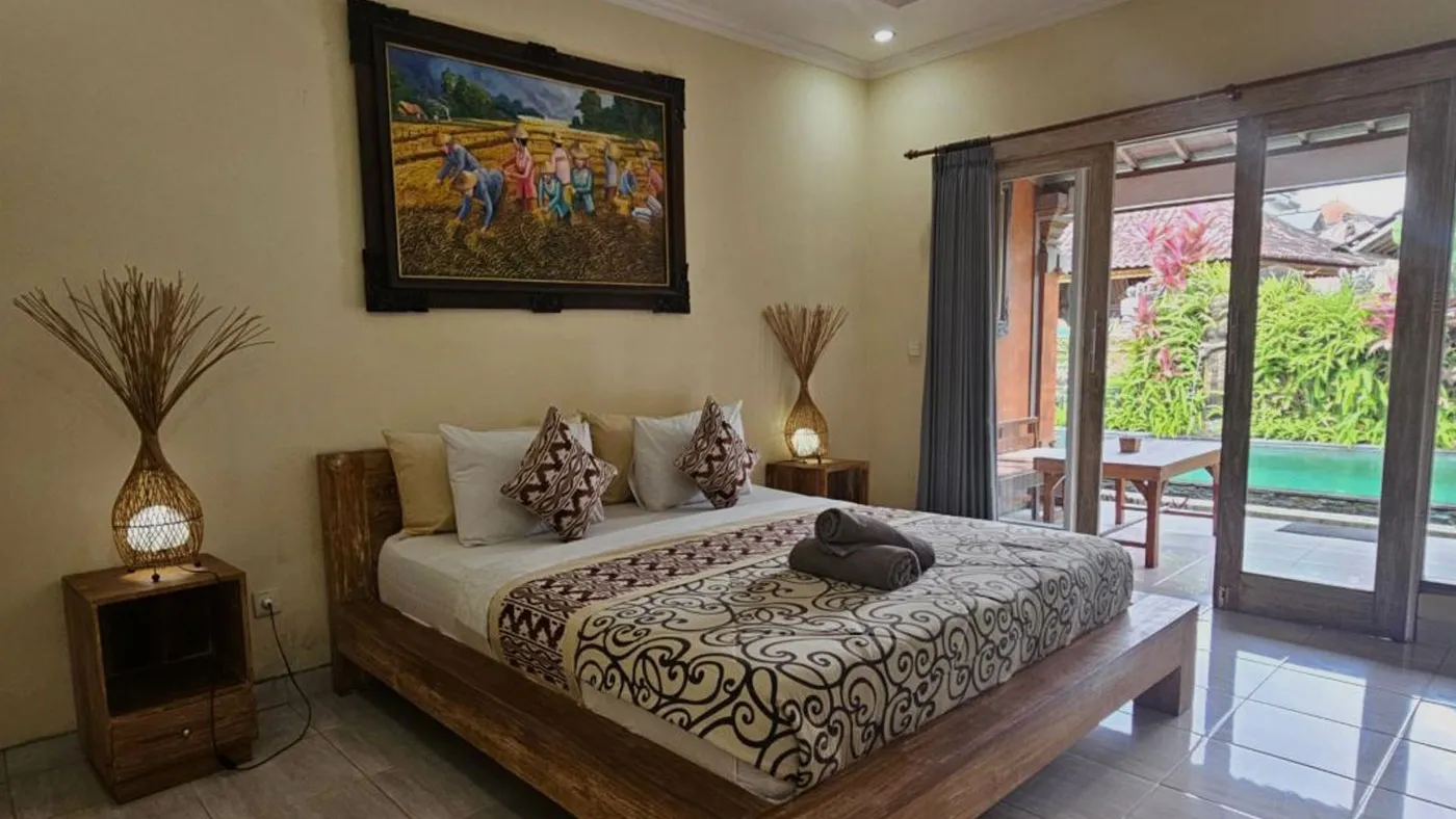 Budget hotel room in Ubud Bali Bale Bali Inn